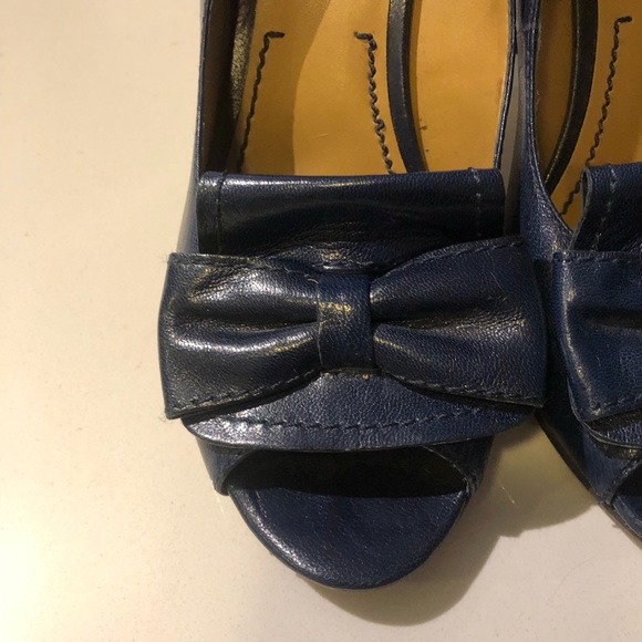 Nine West - Cobalt Blue Heeled Pump - Size 8M - Picture 2 of 6